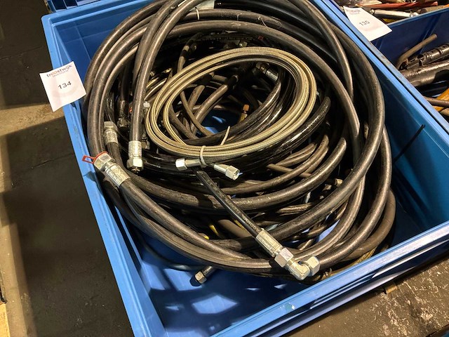 Partij hydraulische slangen - afbeelding 2 van  2