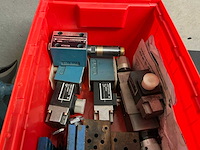 Partij hydraulische ventielen en stuurblokken - afbeelding 2 van  7