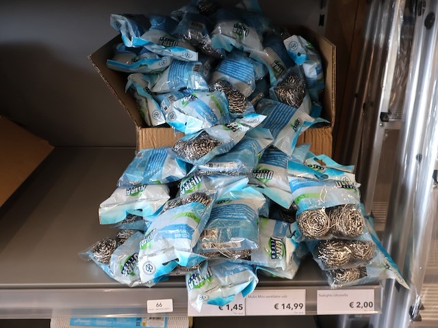 Partij ijzersponzen - afbeelding 1 van  4