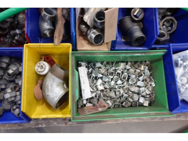 Partij ijzerwaren - afbeelding 8 van  21