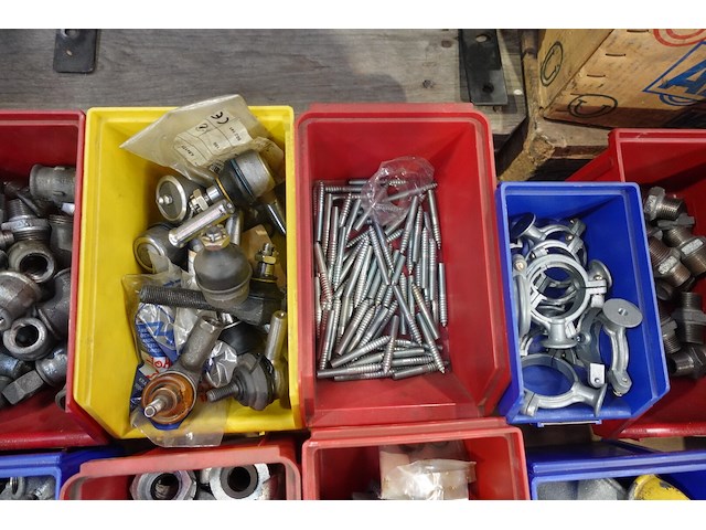 Partij ijzerwaren - afbeelding 18 van  21