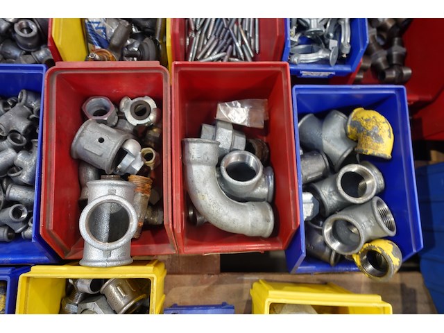 Partij ijzerwaren - afbeelding 19 van  21