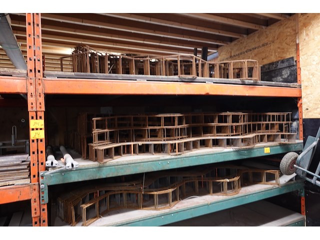 Partij ijzerwaren - afbeelding 1 van  12