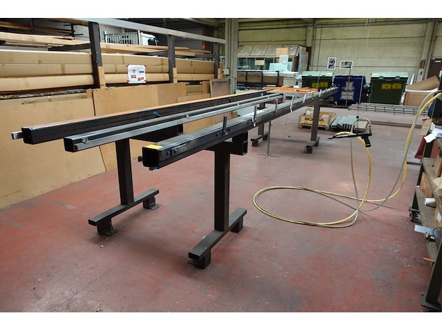 Partij ijzerwaren - afbeelding 1 van  7