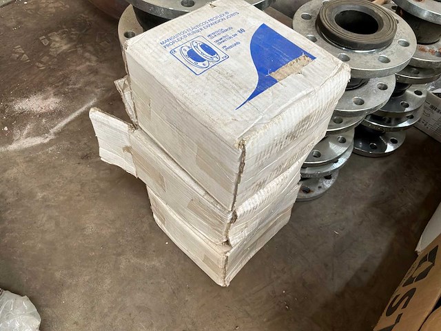 Partij industrieel installatiemateriaal voor sanitair en verwarming - afbeelding 16 van  29