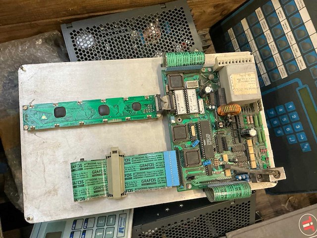 Partij industriële componenten en bedieningspanelen - afbeelding 8 van  12