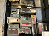 Partij industriële componenten - afbeelding 10 van  13