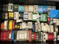 Partij industriële componenten - afbeelding 4 van  8