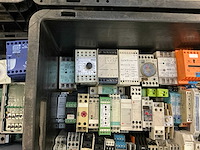 Partij industriële componenten - afbeelding 5 van  18