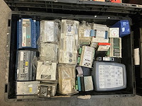 Partij industriële componenten - afbeelding 14 van  18