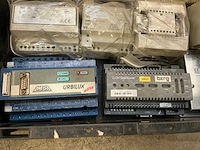 Partij industriële componenten - afbeelding 15 van  18