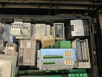 Partij industriële componenten - afbeelding 16 van  17