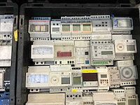 Partij industriële componenten - afbeelding 7 van  13