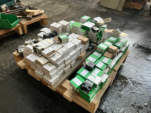 Partij industriële contactors - afbeelding 2 van  6