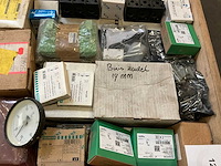 Partij industriële elektrische componenten - afbeelding 2 van  11