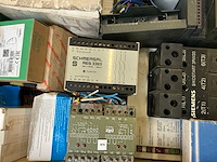 Partij industriële elektrische componenten - afbeelding 10 van  11