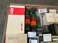 Partij industriële elektrische componenten - afbeelding 6 van  9