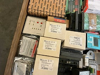 Partij industriële elektrische componenten - afbeelding 7 van  9