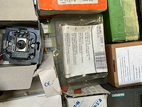 Partij industriële elektrische componenten - afbeelding 3 van  13