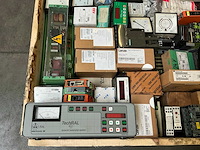 Partij industriële elektrische componenten - afbeelding 13 van  13