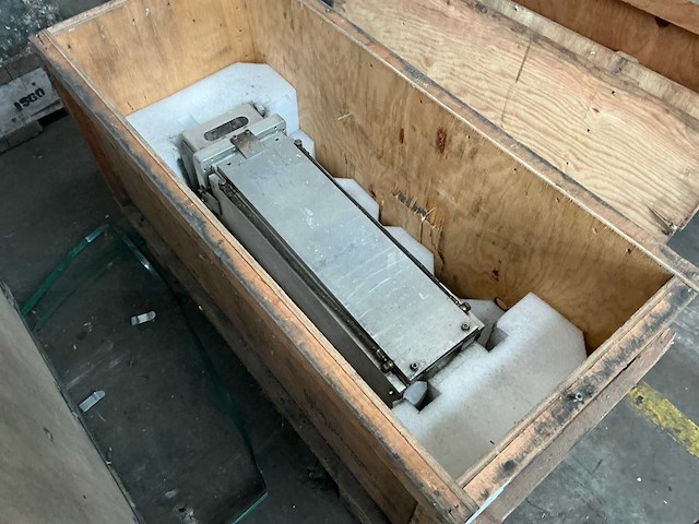 Partij industriële elektrische onderdelen - afbeelding 4 van  10