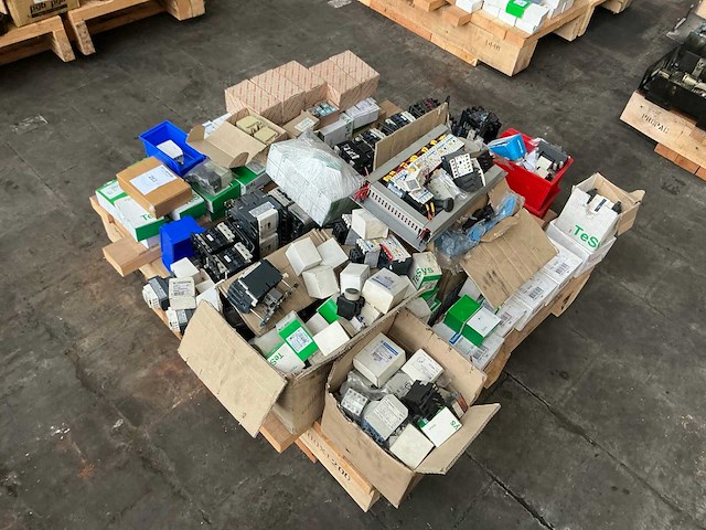 Partij industriële elektro - afbeelding 6 van  13