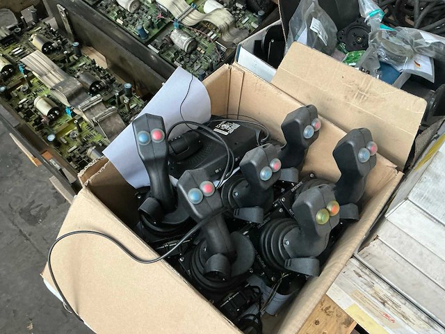 Partij industriële elektro - afbeelding 2 van  15