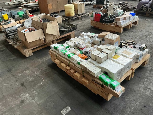 Partij industriële elektro - afbeelding 1 van  15