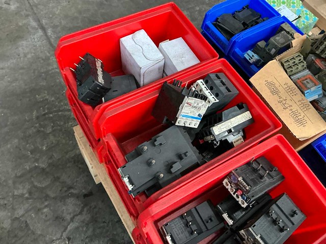 Partij industriële elektro - afbeelding 3 van  6