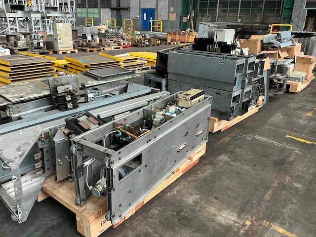 Partij industriële elektro - afbeelding 1 van  4