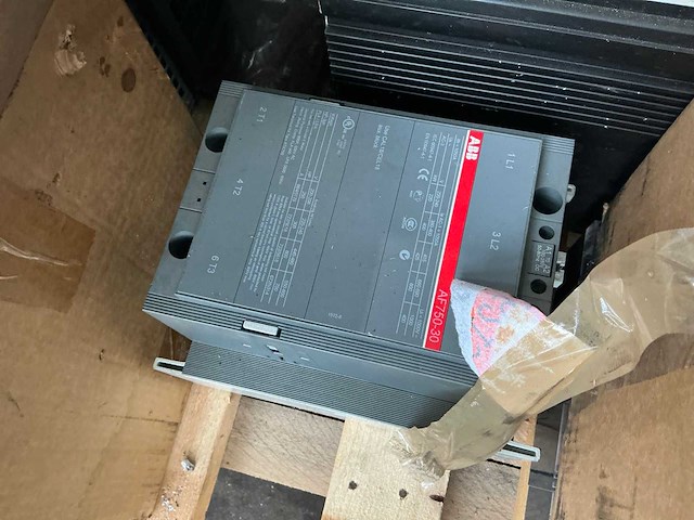 Partij industriële elektro - afbeelding 4 van  7