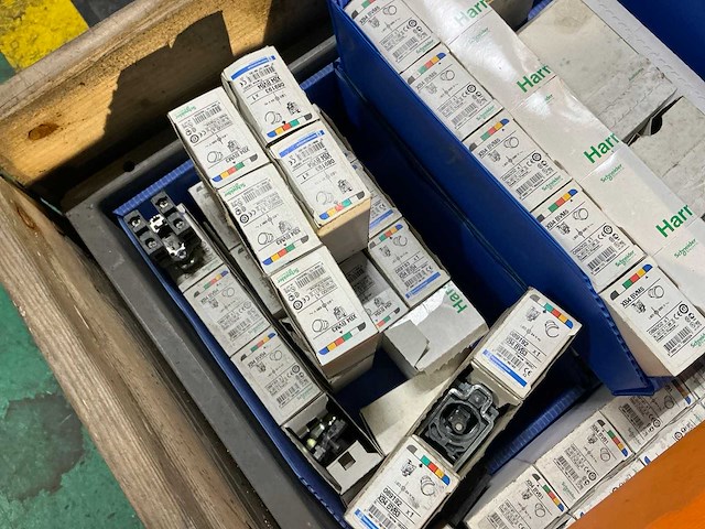 Partij industriële elektro - afbeelding 7 van  12