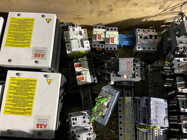 Partij industriële elektro - afbeelding 7 van  7