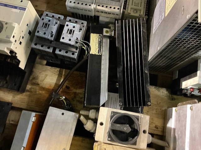 Partij industriële elektro - afbeelding 4 van  10