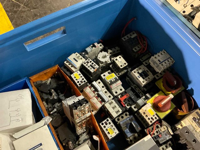 Partij industriële elektro - afbeelding 7 van  9