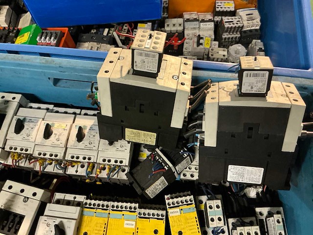 Partij industriële elektro - afbeelding 4 van  8