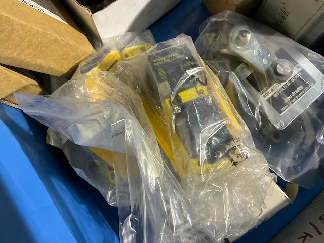 Partij industriële elektro - afbeelding 2 van  13