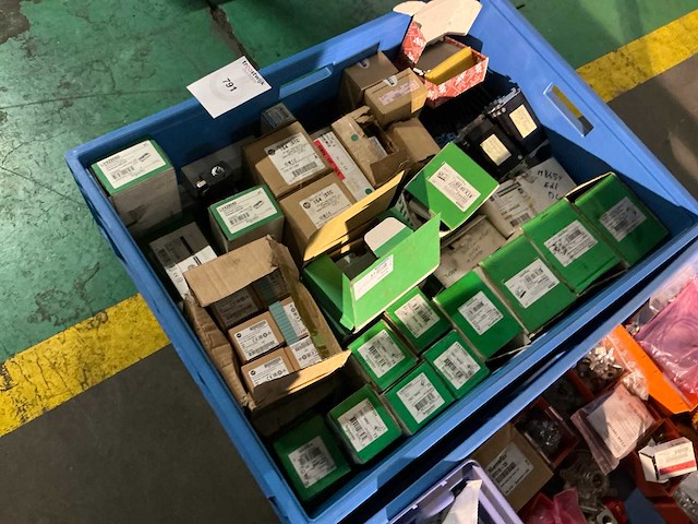 Partij industriële elektro - afbeelding 9 van  9