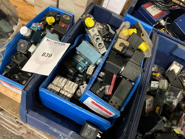 Partij industriële elektro - afbeelding 2 van  8