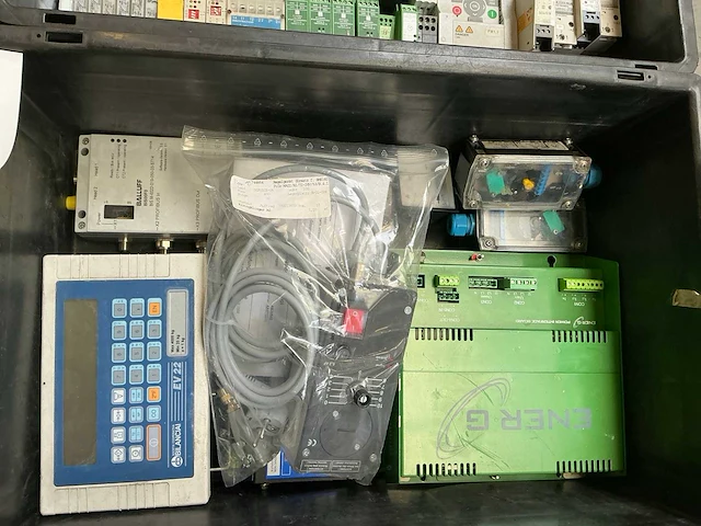 Partij industriële elektronica - afbeelding 7 van  9