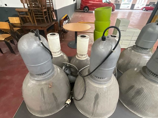Partij industriële hanglampen - afbeelding 2 van  4