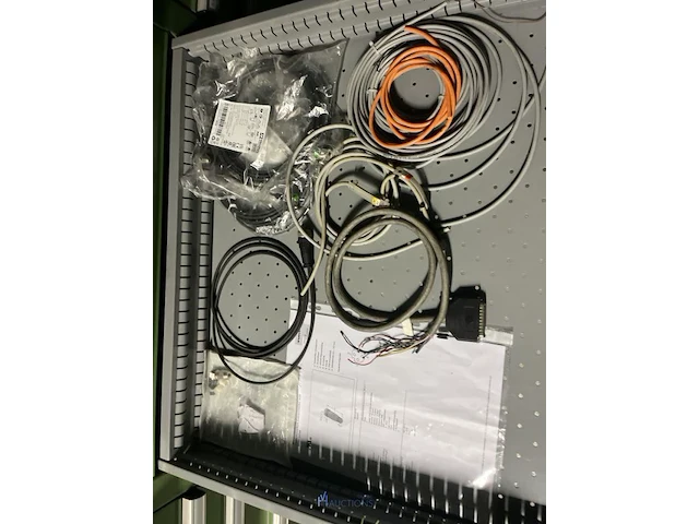 Partij industriële kabels en connectoren - afbeelding 26 van  64