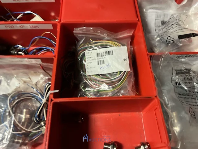Partij industriële kabels en connectoren - afbeelding 31 van  64