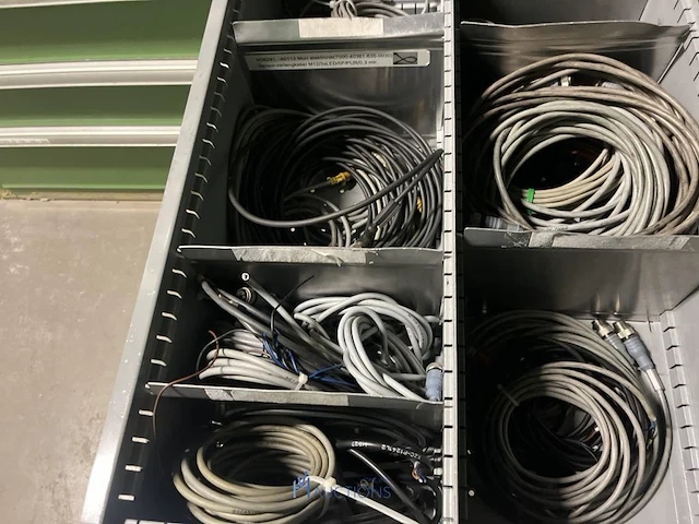 Partij industriële kabels en connectoren - afbeelding 38 van  64