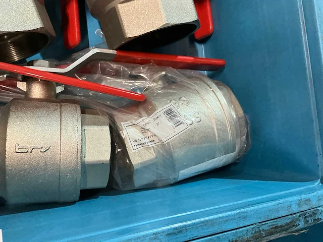 Partij industriële kogelkranen - afbeelding 4 van  8