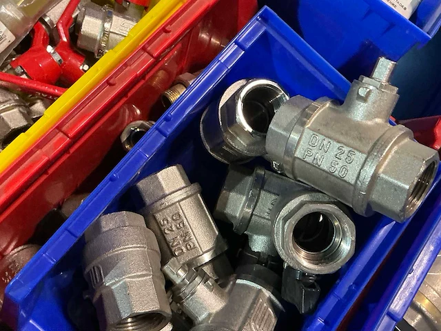 Partij industriële kogelkranen - afbeelding 11 van  11