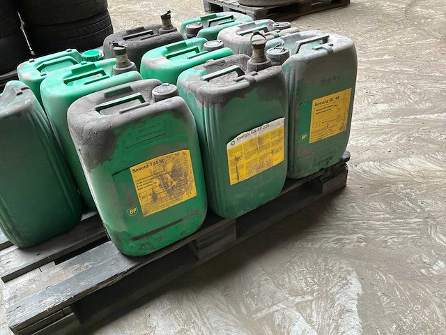 Partij industriële oliën - afbeelding 3 van  3