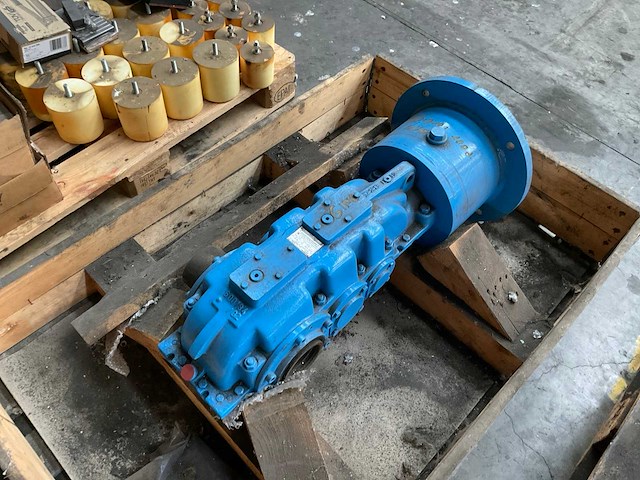 Partij industriële onderdelen - afbeelding 9 van  10