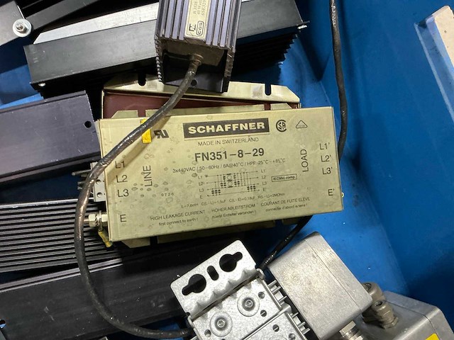 Partij industriële onderdelen - afbeelding 6 van  8