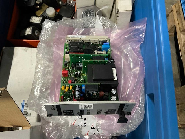 Partij industriële sensoren en schakelaars - afbeelding 4 van  6